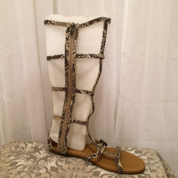 BCBG Gladiator Sandals, python snakeskin pattern - Picture 4 of 14